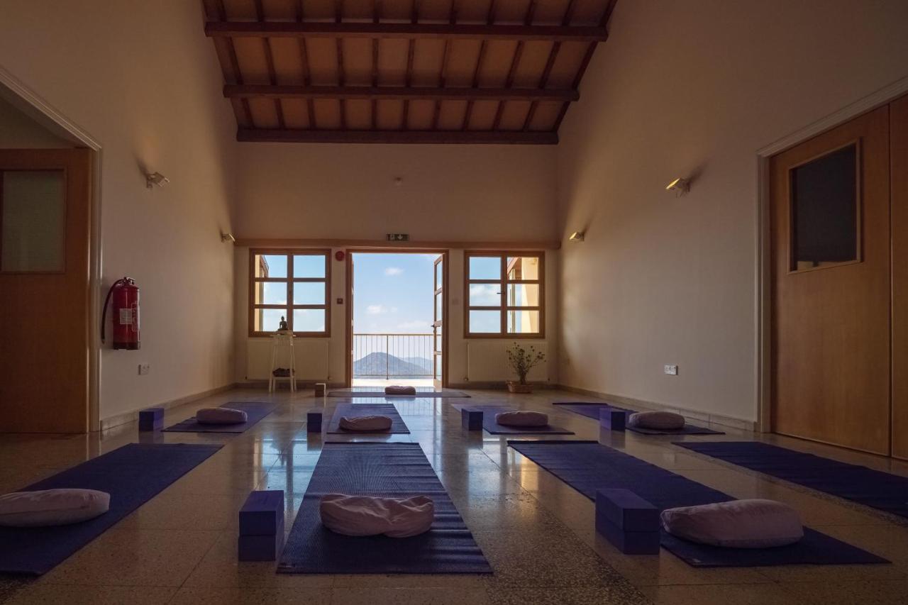 Retreat Centre Cyprus Villa Zoopijí Kültér fotó